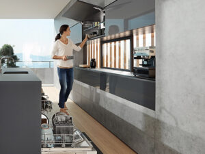 Blum – Introducing SERVO-DRIVE